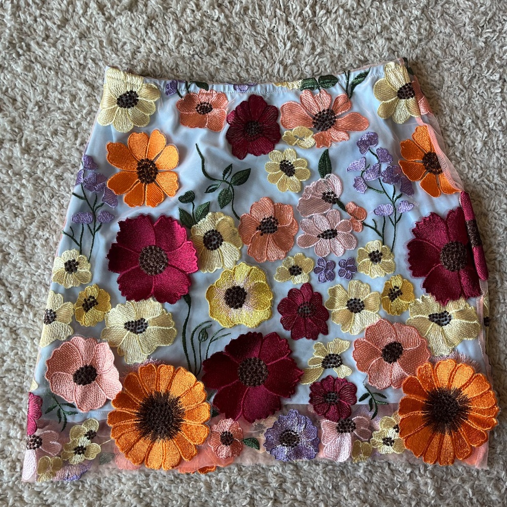 Floral embroidered skirt